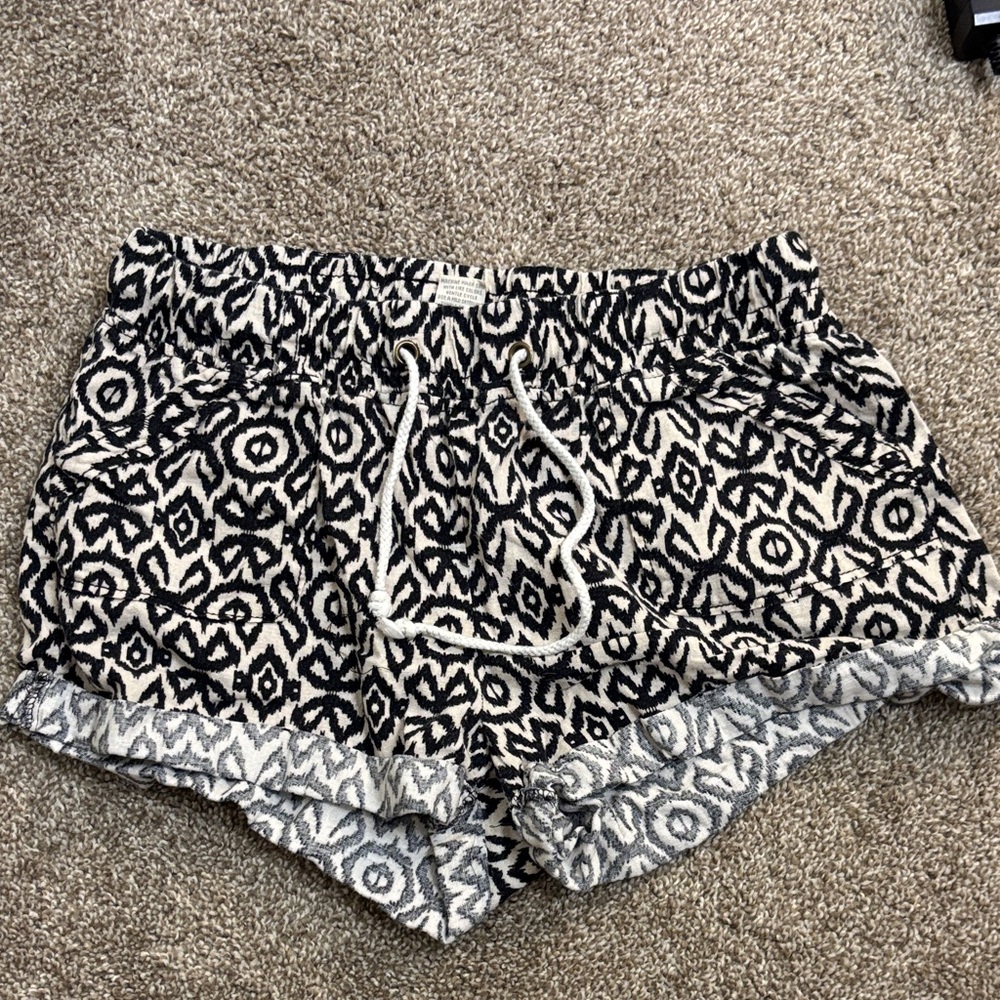 Stylish Black and White Patterned Women's Shorts